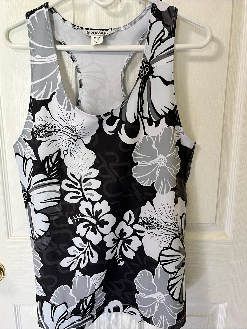 Rufskin men Tank-top SZ Medium 

Brand new